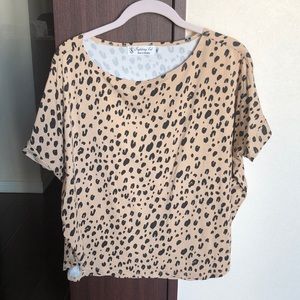 Fighting eel leopard print t shirt